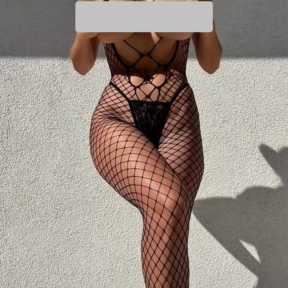 NEW! Sexy Fishnet Bodysuit - Picture 3 of 4